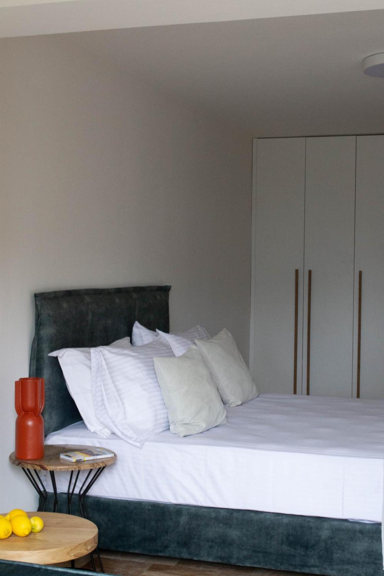 Oniropetra Luxury Suites Armakha ภายนอก รูปภาพ