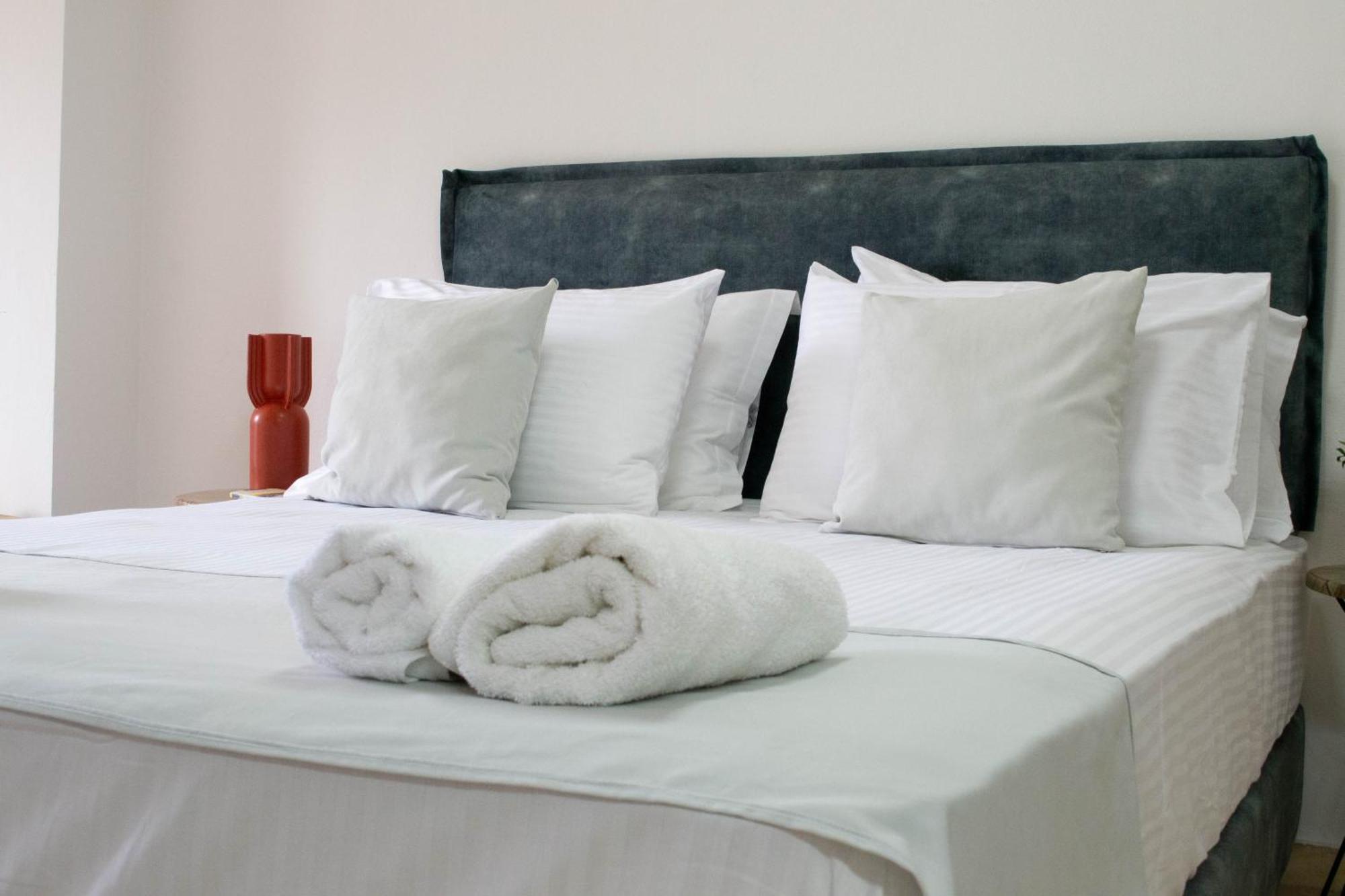 Oniropetra Luxury Suites Armakha ภายนอก รูปภาพ
