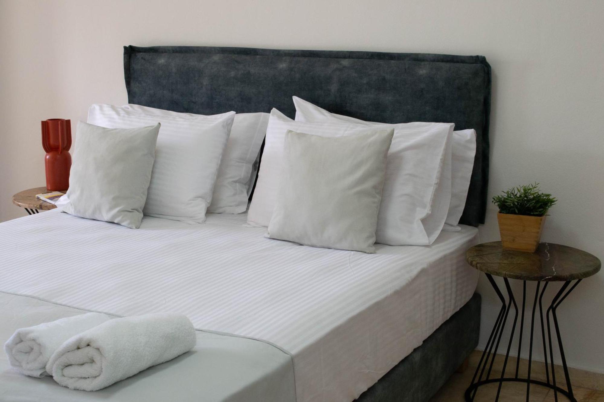 Oniropetra Luxury Suites Armakha ภายนอก รูปภาพ