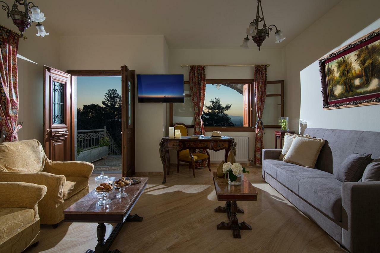Oniropetra Luxury Suites Armakha ภายนอก รูปภาพ