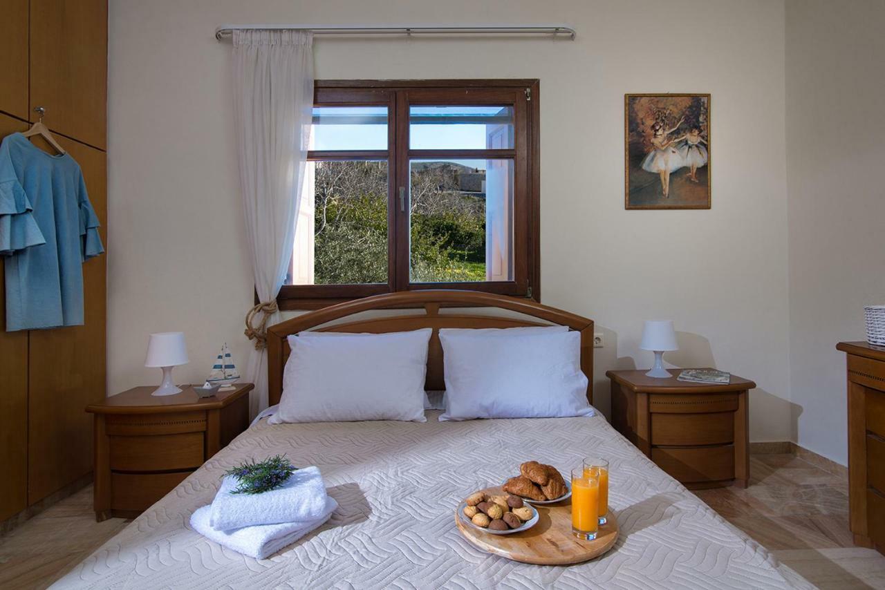 Oniropetra Luxury Suites Armakha ภายนอก รูปภาพ